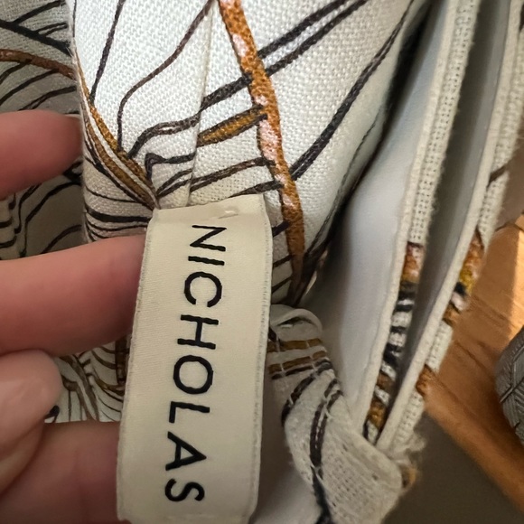 Nicholas Serta Linen Jumpsuit - Picture 10 of 10